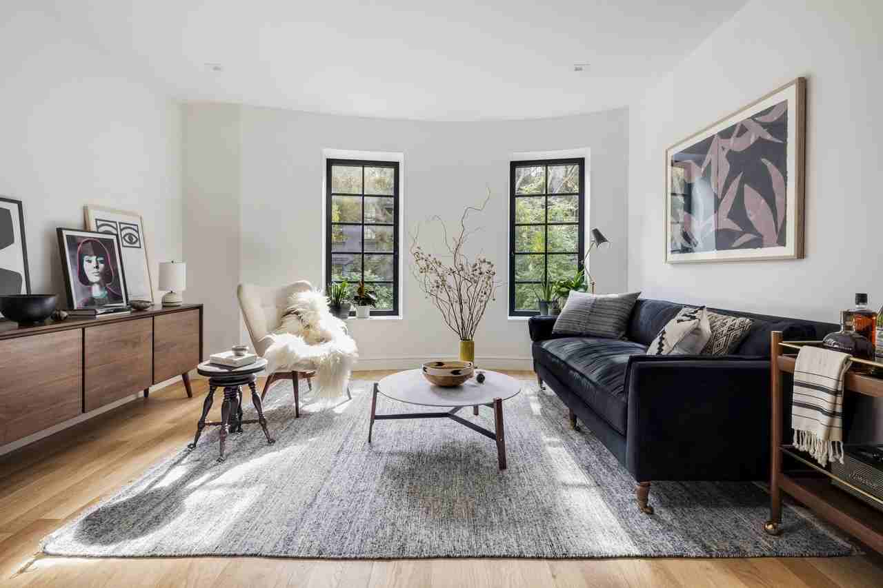 245 E 78th St - Photo 3 of 15