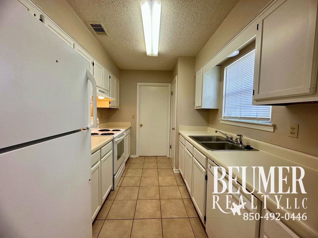 1017 Dog Track Rd - Photo 4 of 20