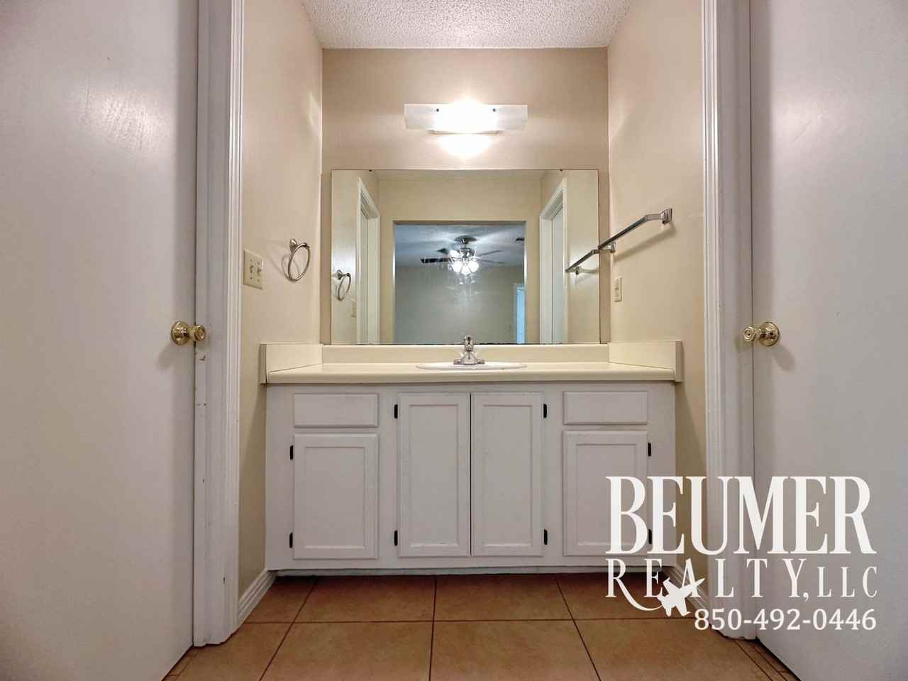 1017 Dog Track Rd - Photo 7 of 20