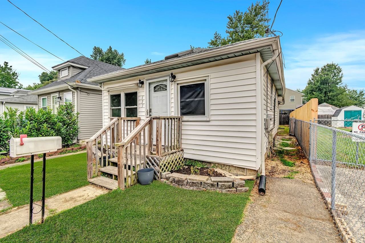 473 Center Ave - Photo 2 of 15