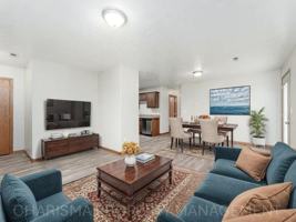 featured image of 350 S 6th St