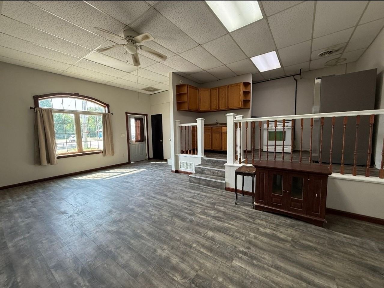 143 Mcclelland St - Photo 3 of 9