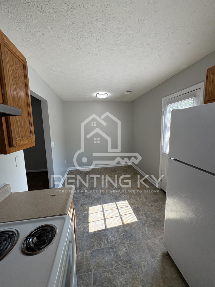 1406 Westwood Dr - Photo 3 of 16