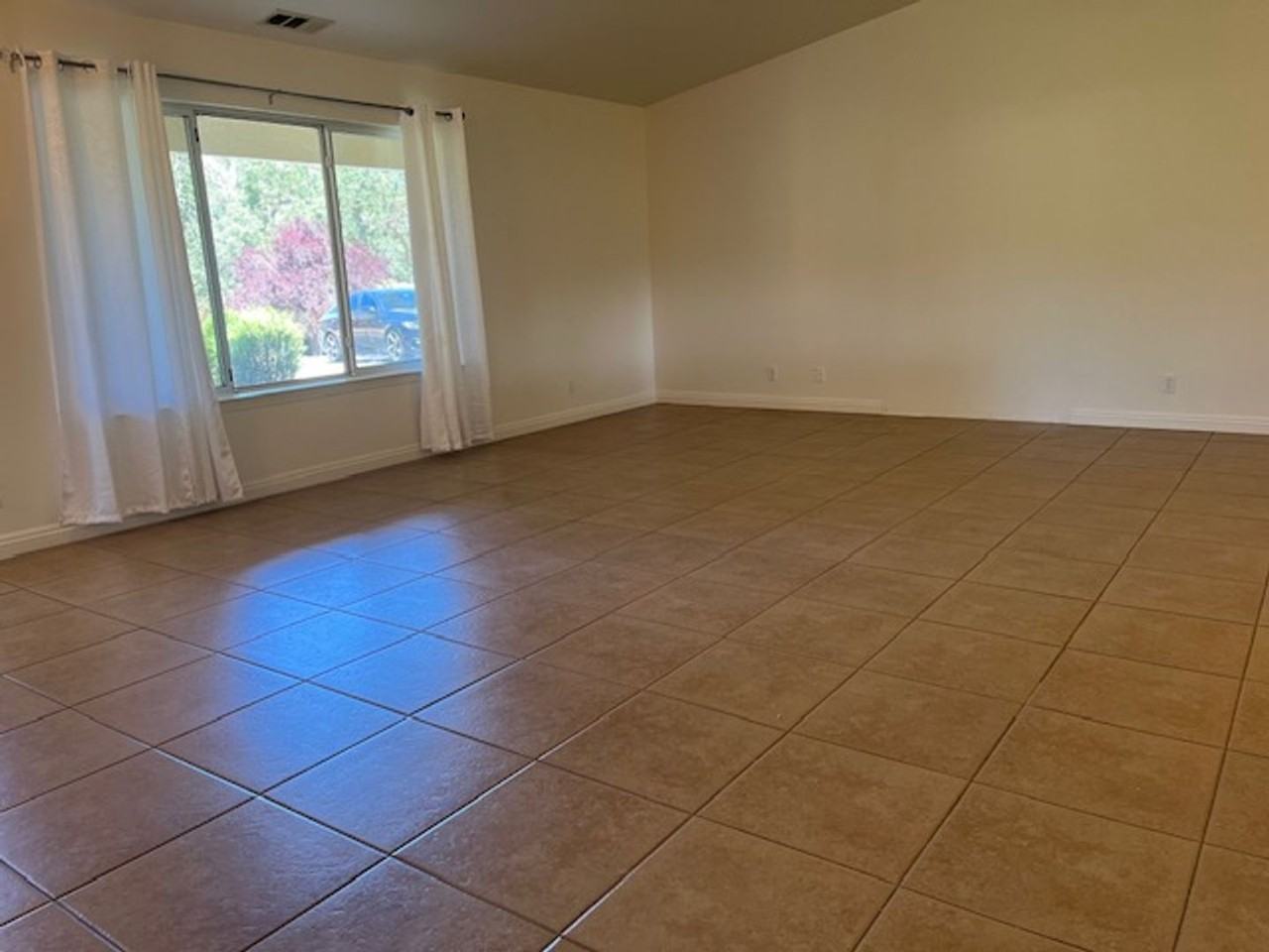 645 Garcia Rd - Photo 4 of 13