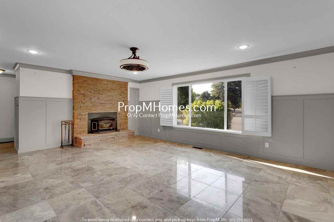 13950 Sw Barlow Rd - Photo 3 of 32