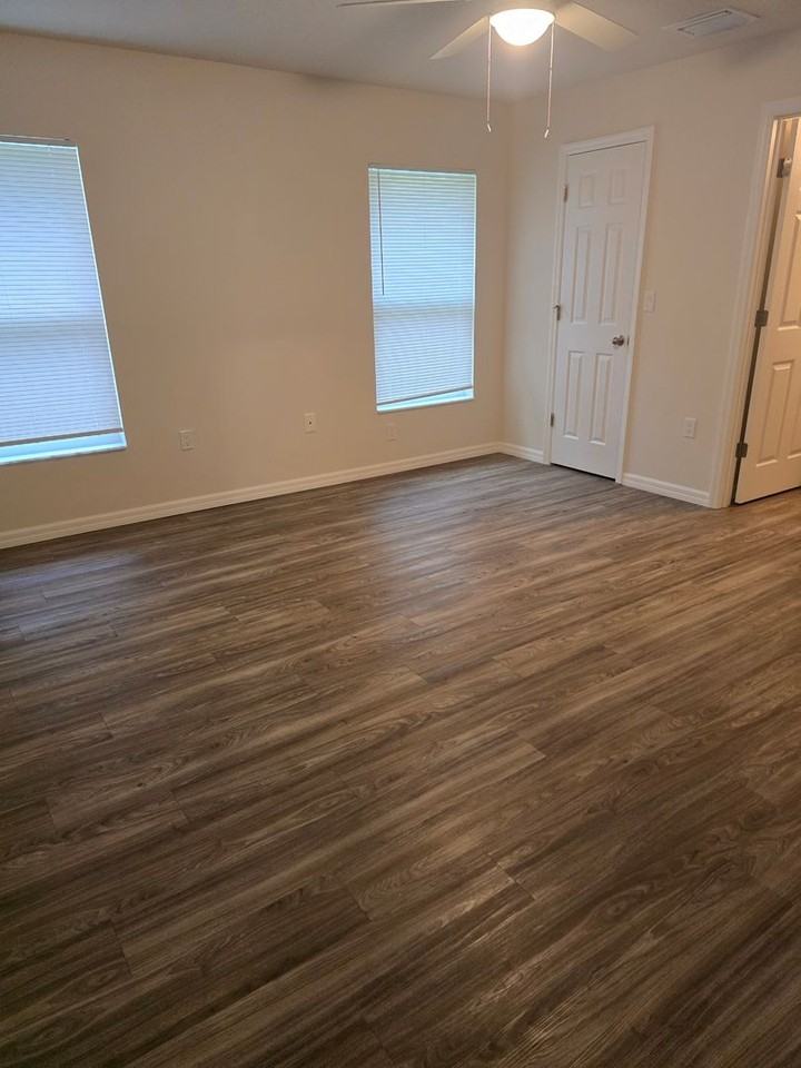 3074 W Bedford Ln - Photo 7 of 13
