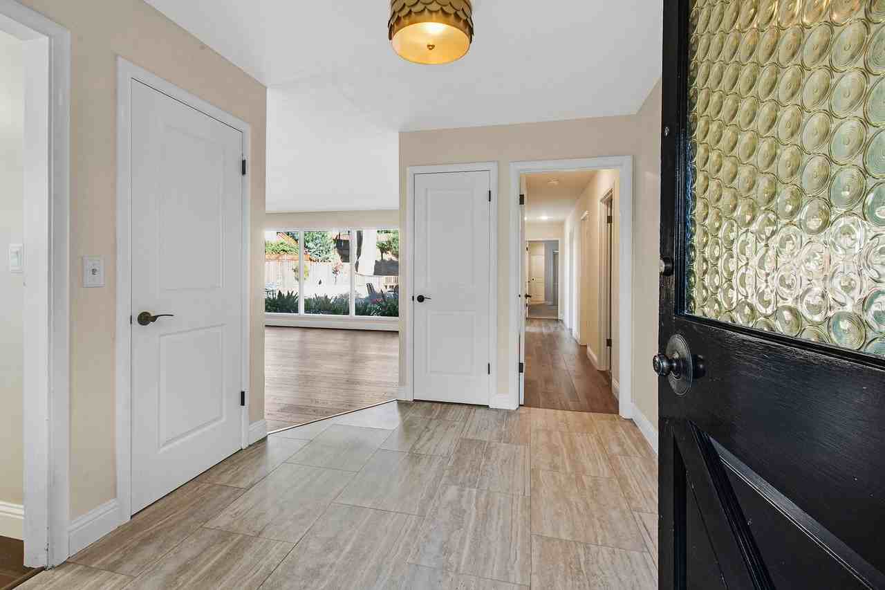 3605 Kingridge Dr - Photo 3 of 31