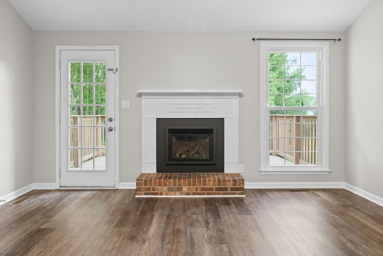 3066 Woody Ln - Photo 7 of 32
