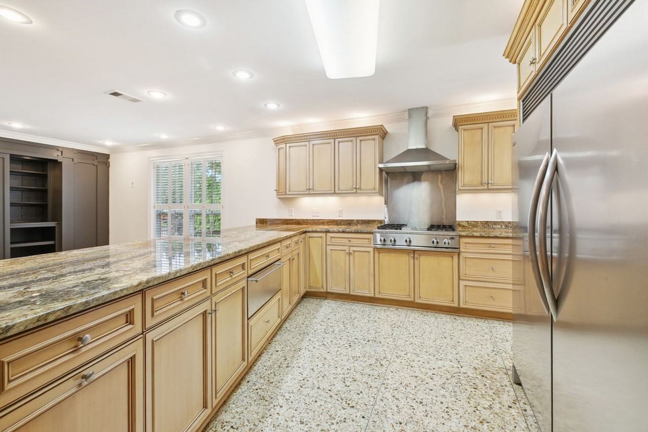 415 Allen Toussaint Blvd - Photo 3 of 12