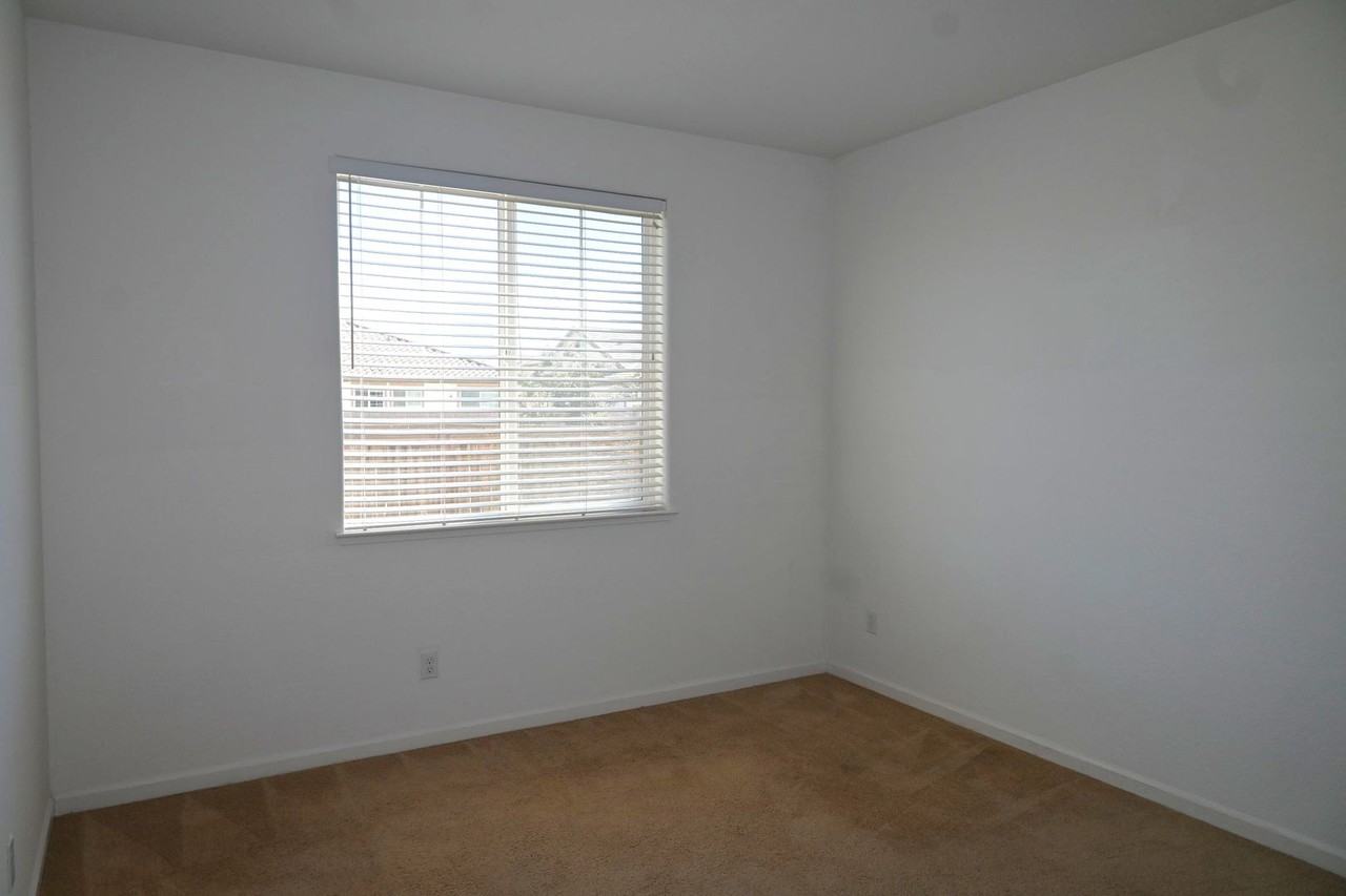 10100 Robert Watkins Way - Photo 6 of 24