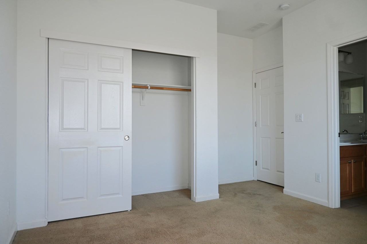 10100 Robert Watkins Way - Photo 7 of 24