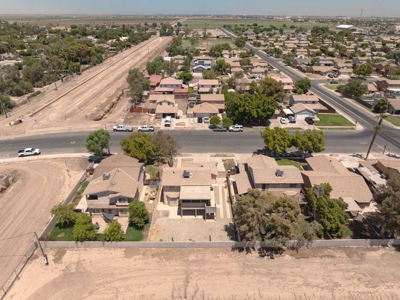 2571 W Orange Ave - Photo 7 of 42