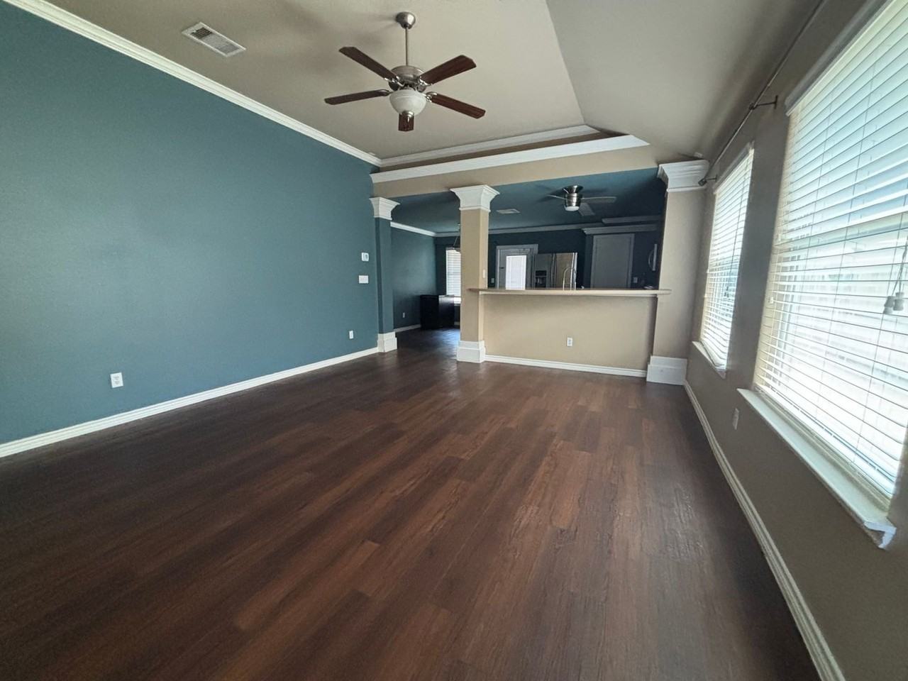 3902 Las Bahias Dr - Photo 3 of 18