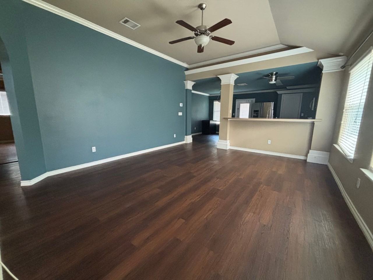 3902 Las Bahias Dr - Photo 4 of 18