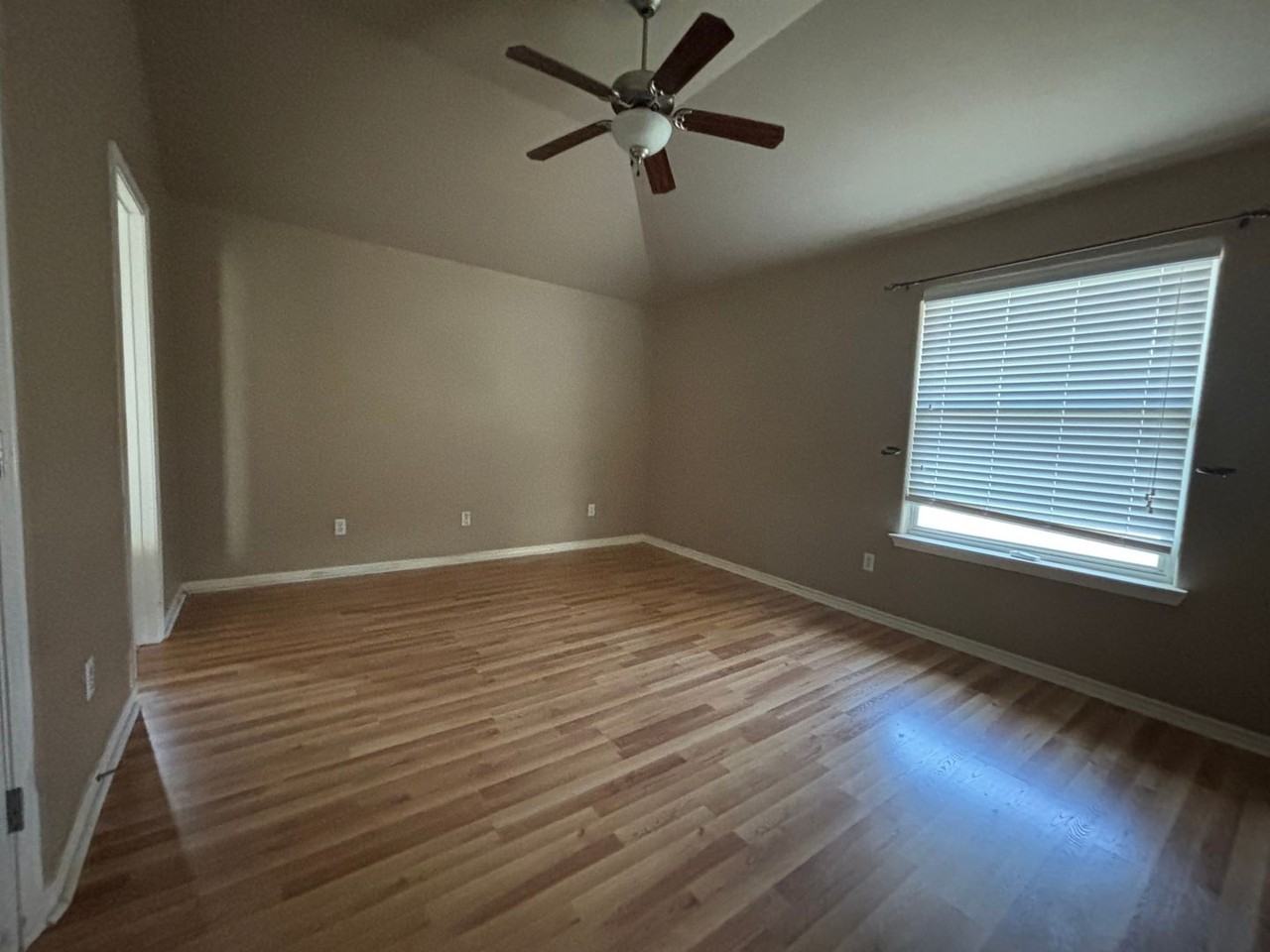 3902 Las Bahias Dr - Photo 7 of 18