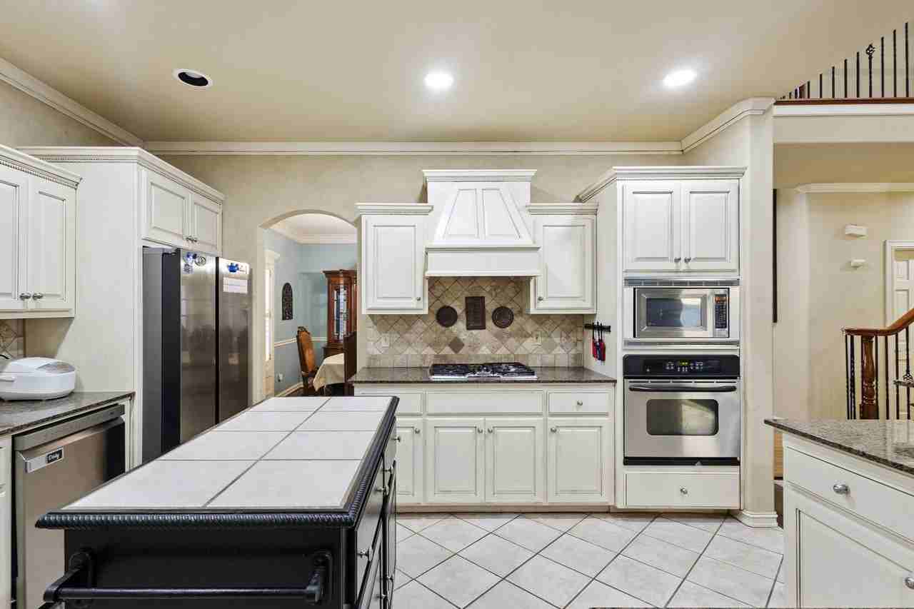 9187 E 118th Pl S - Photo 3 of 40