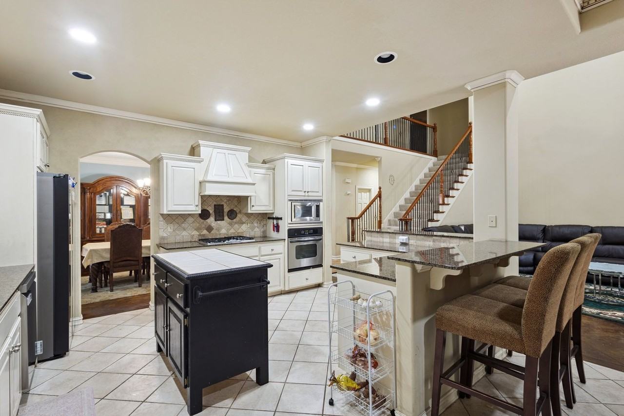 9187 E 118th Pl S - Photo 6 of 40