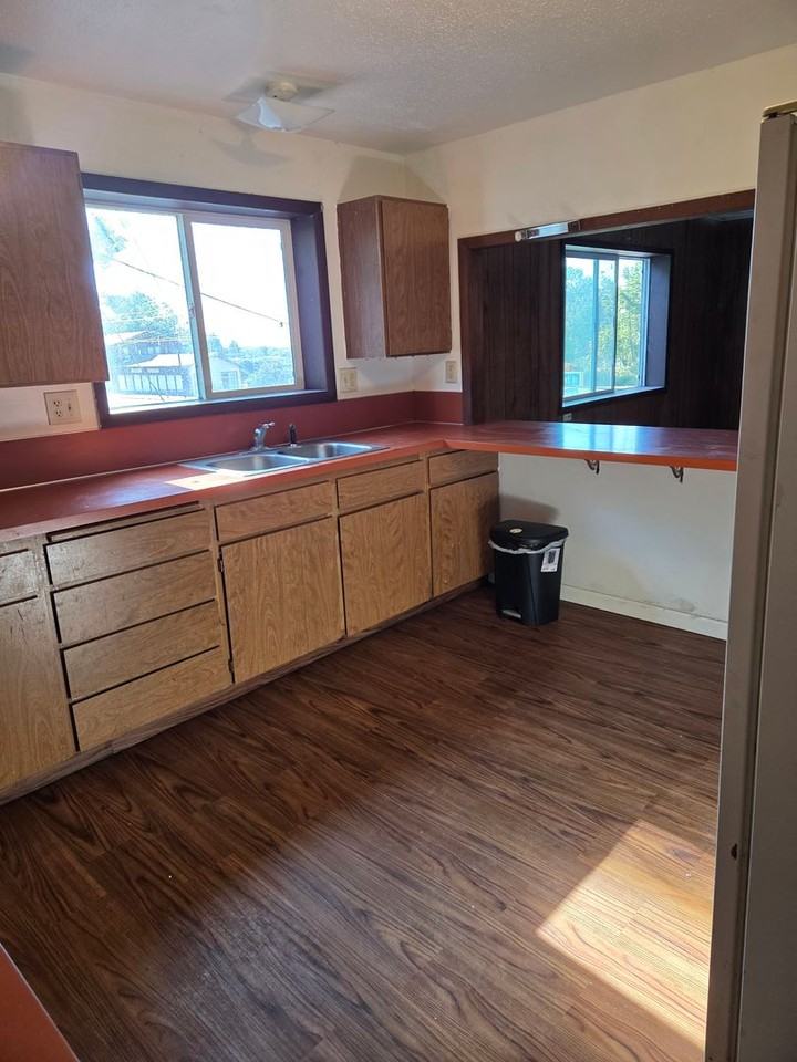 234 E Front St - Photo 5 of 13
