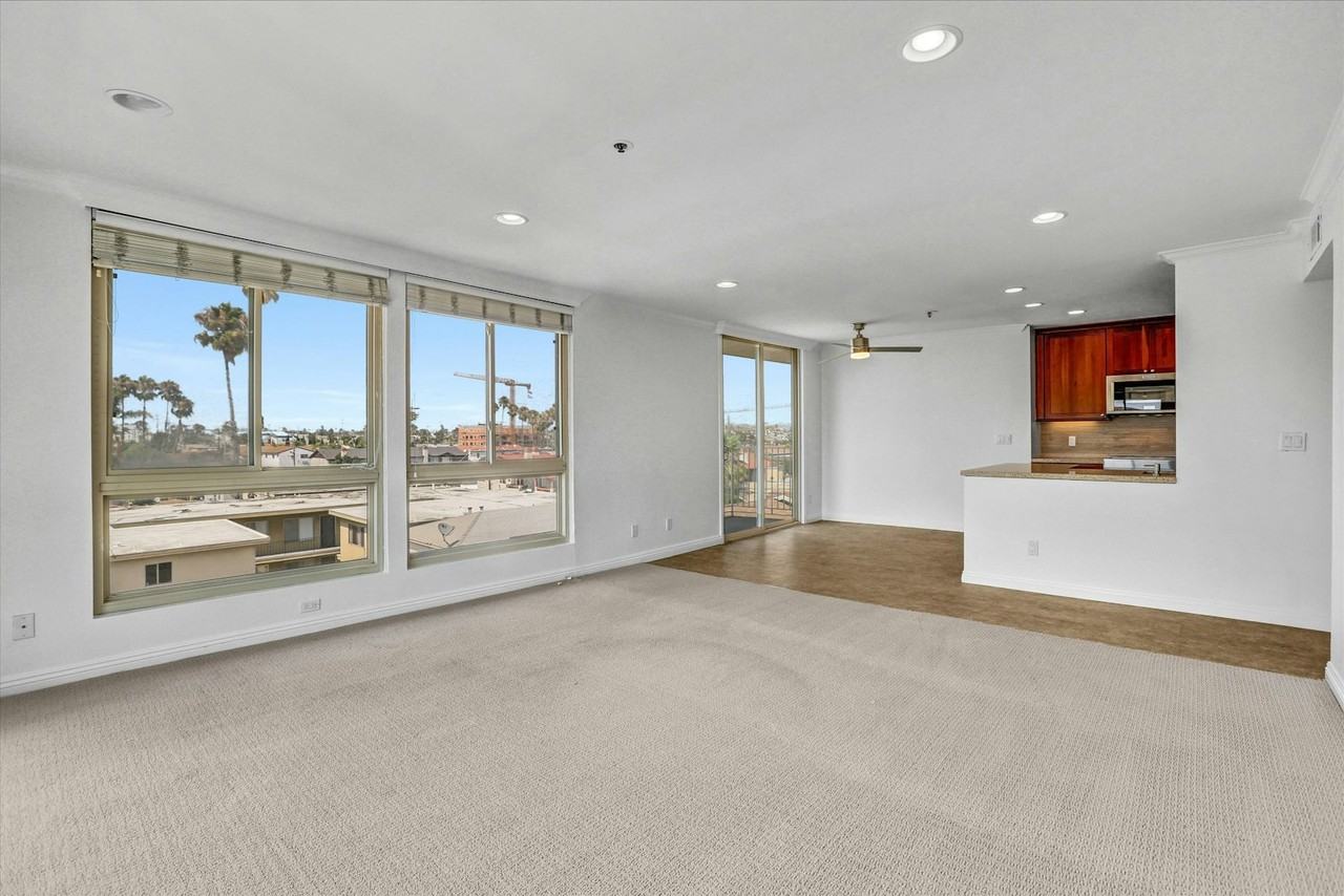 3939 Illinois Street, Unit 4G - Photo 5 of 25