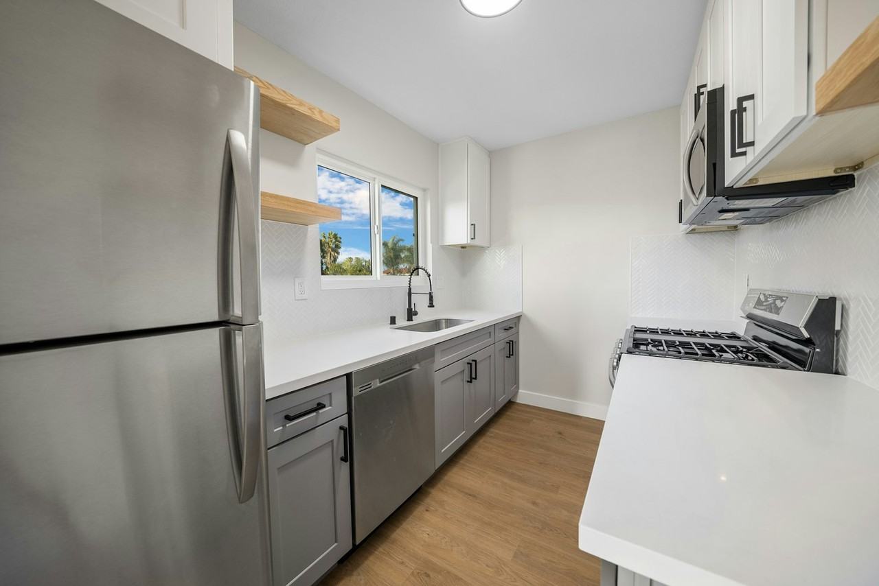 4022 42nd Street, Unit 1 - Photo 2 of 17