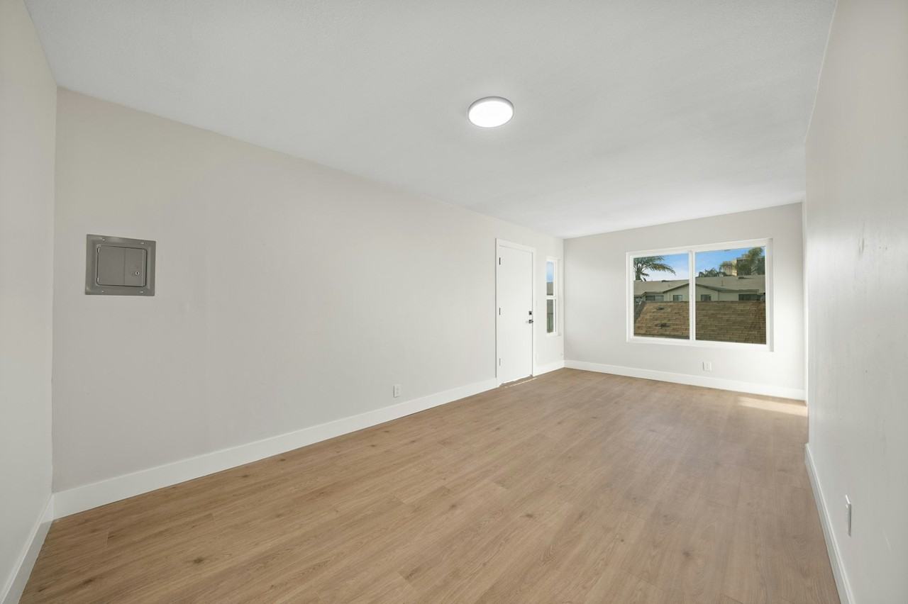 4022 42nd Street, Unit 1 - Photo 5 of 17