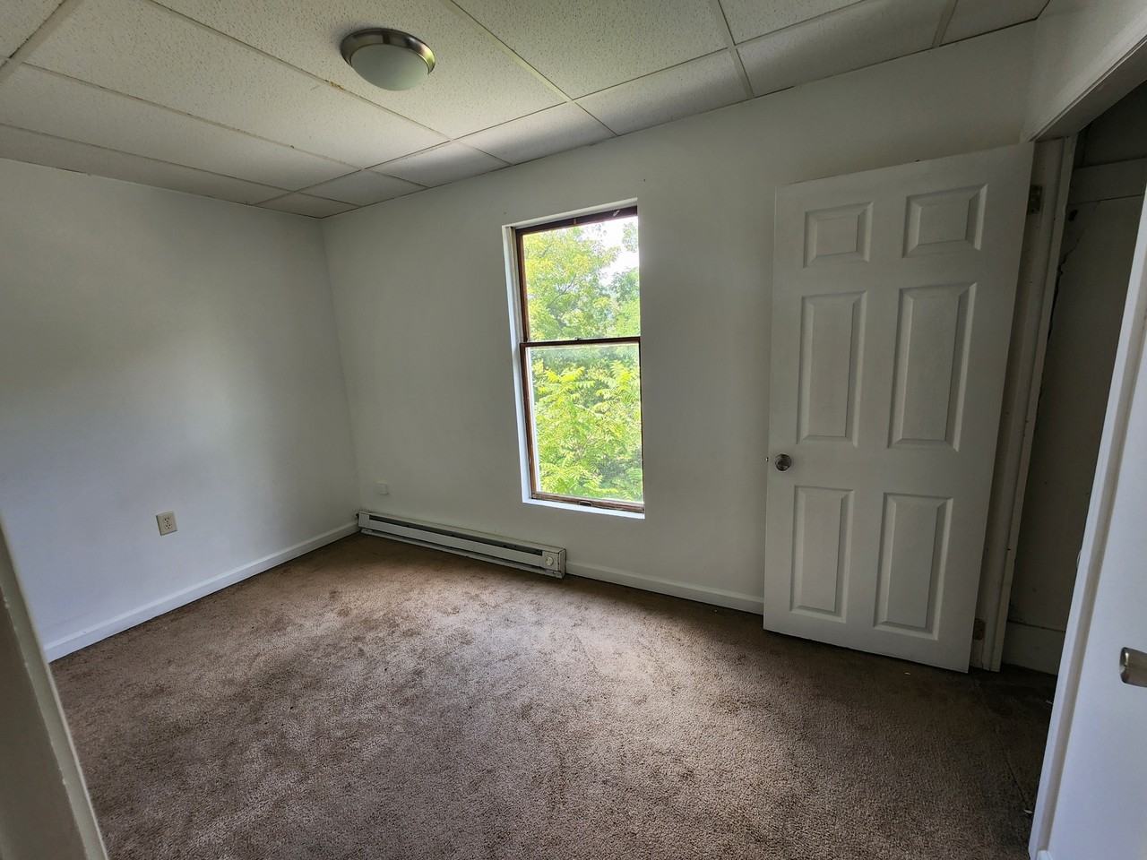 226 Hillside Avenue - Photo 3 of 6
