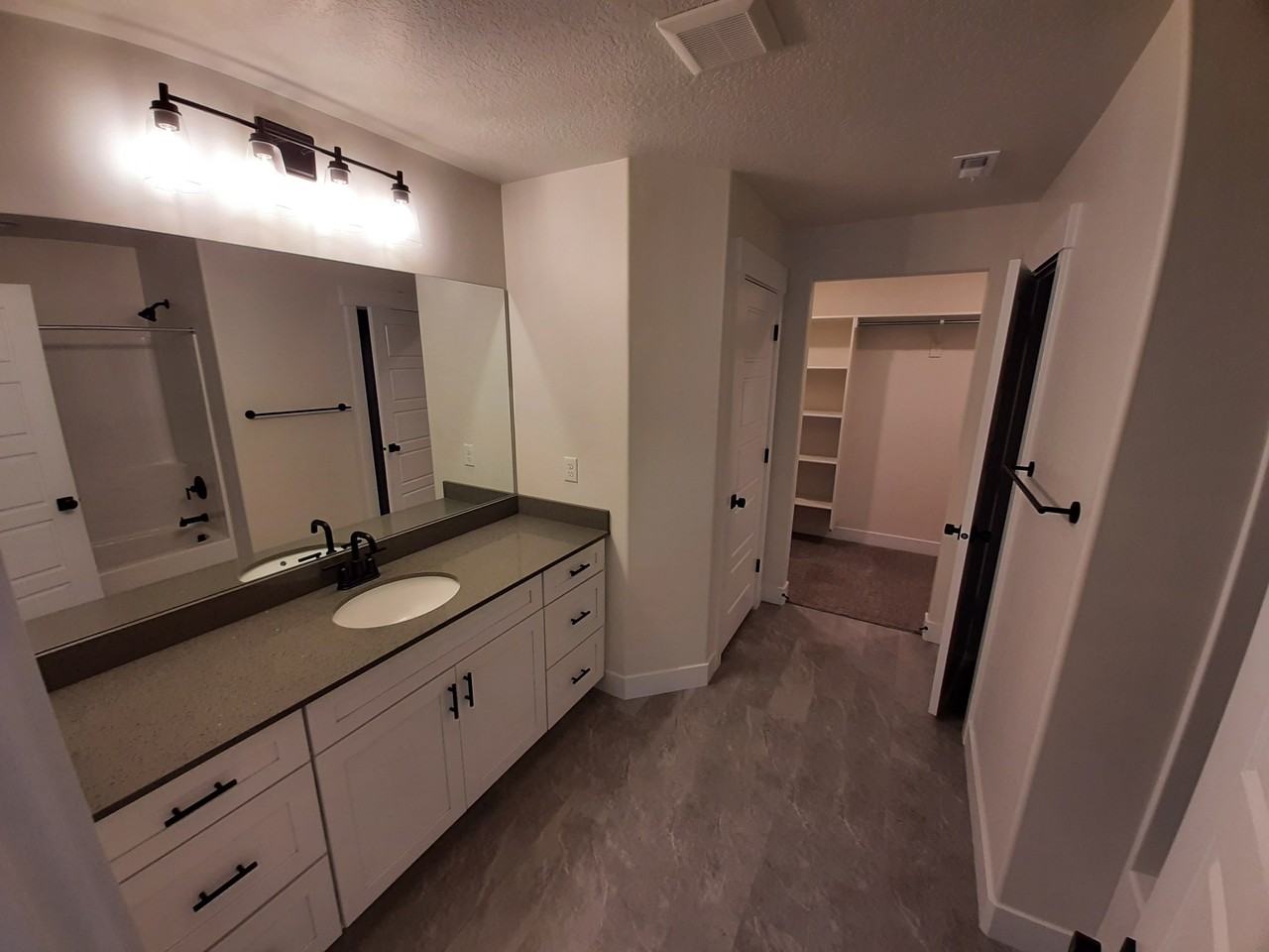 The Lehi House - Photo 2 of 30