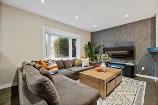 39 Glenborough Park Cres - Photo 1 of 1