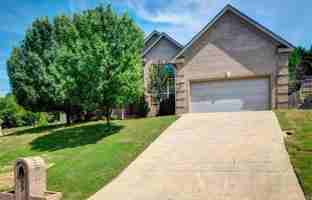 featured image of 803 Parliament St