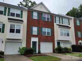 1524 Royal Auburn Ave - Photo 1 of 1