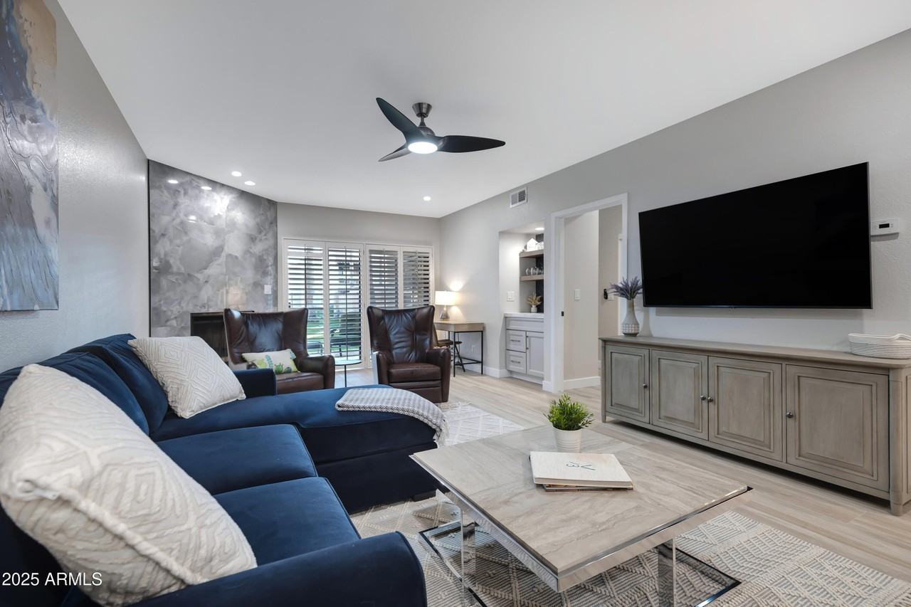 8651 E Royal Palm Rd - Photo 7 of 45