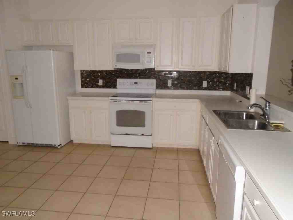 9058 Water Tupelo Rd - Photo 3 of 4