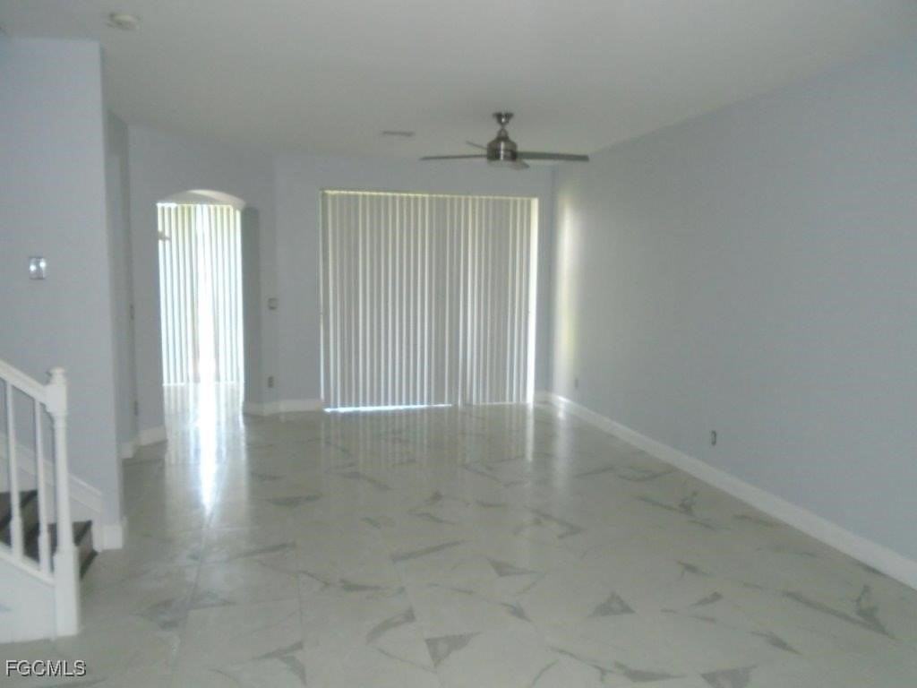 2447 Laurentina Ln - Photo 5 of 9