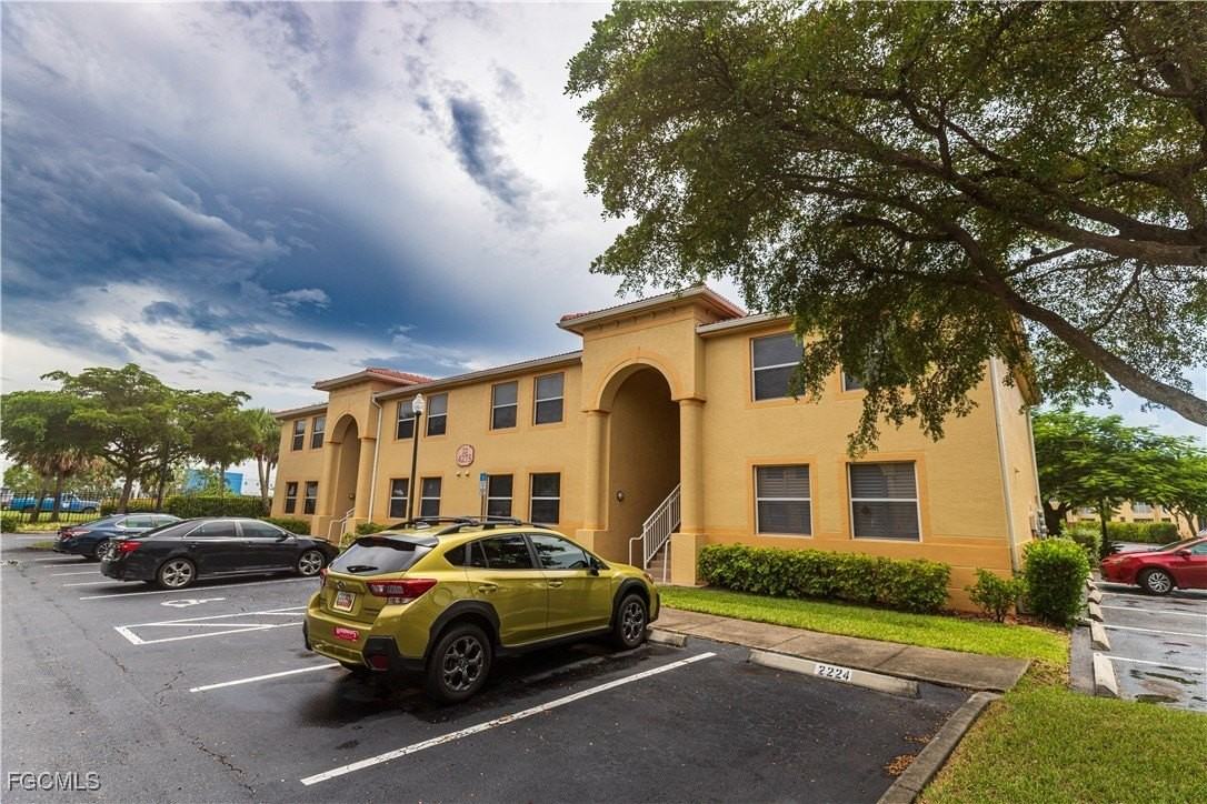 4275 Bellasol Cir Apt 2223 #2223 - Photo 2 of 19