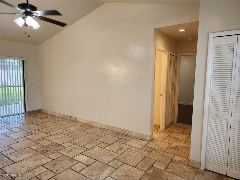 612 Sw 8th Ct - Photo 3 of 28