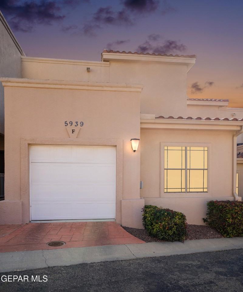 5939 Bandolero Dr Unit F #F