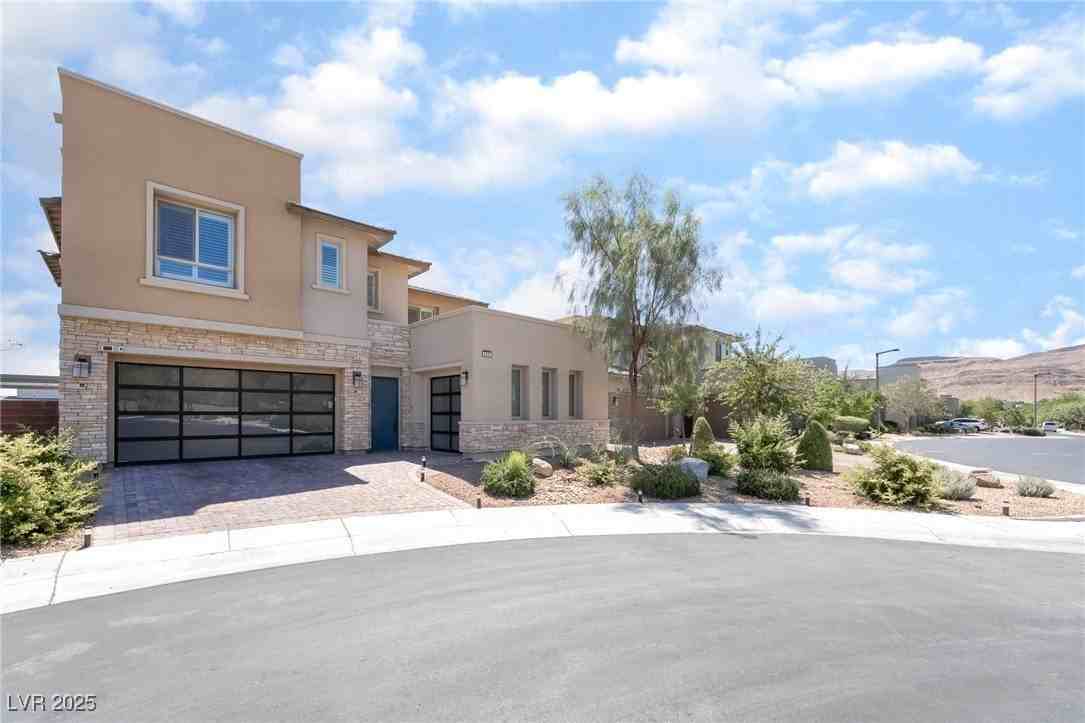 6348 Skystone St - Photo 2 of 31