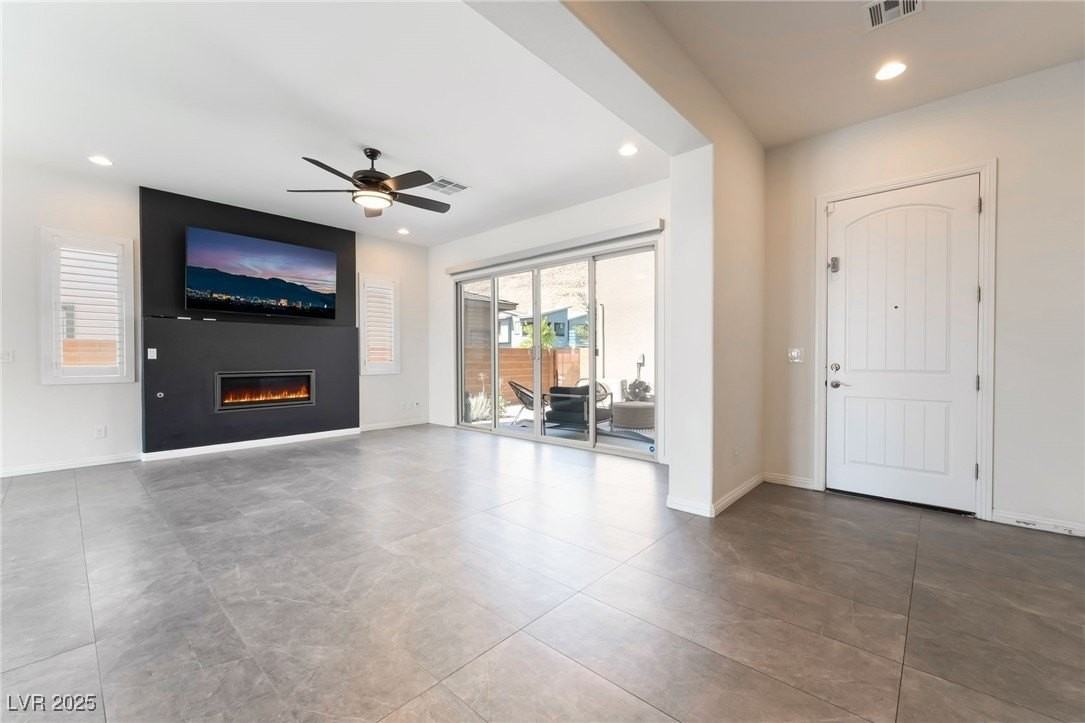 6348 Skystone St - Photo 3 of 31