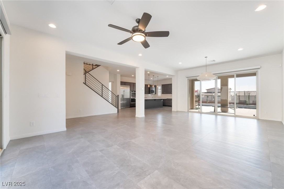 6348 Skystone St - Photo 4 of 31