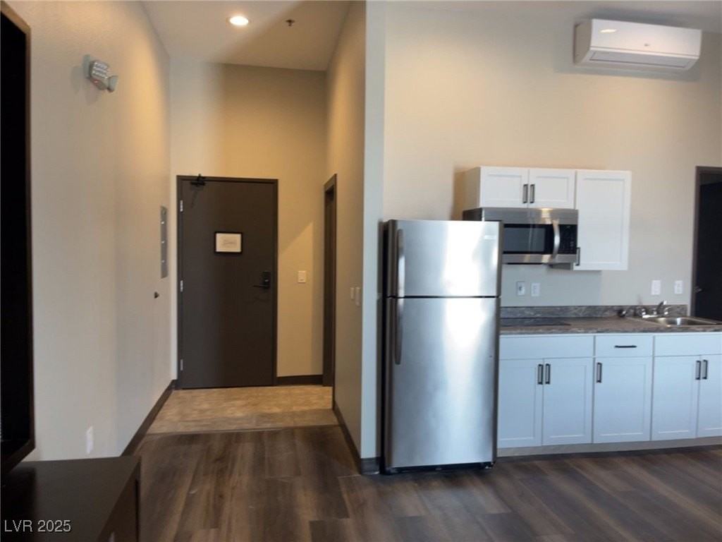 107 S Water St #413 - Photo 2 of 6