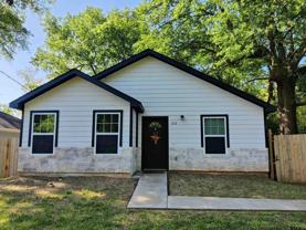 212 Lenox St - Photo 1 of 1