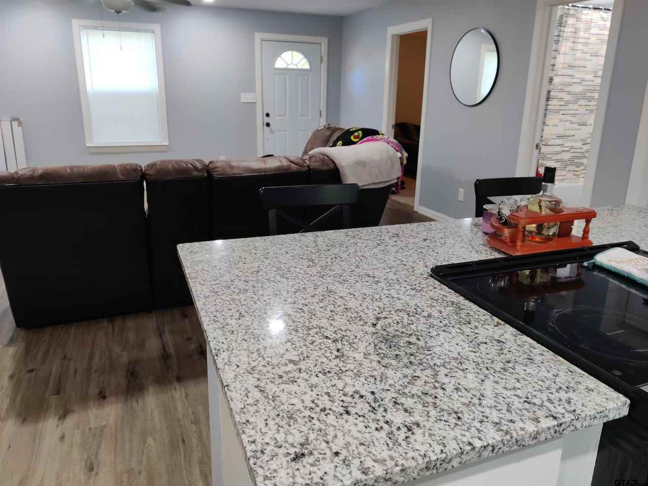 212 Lenox St - Photo 2 of 5