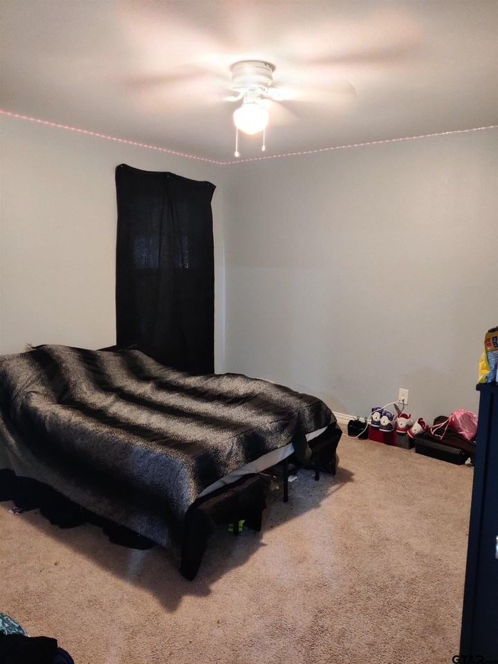 212 Lenox St - Photo 5 of 5