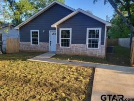 208 Lenox St - Photo 1 of 1