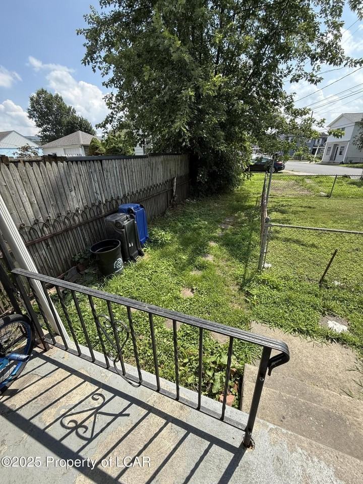 145 George Ave - Photo 5 of 12