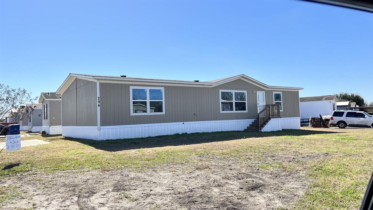 Crescent Place MHC, LLC - Photo 5 of 10