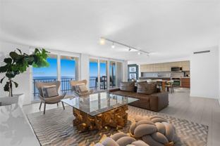 600 Grapetree Dr #9CN - Photo 1 of 1