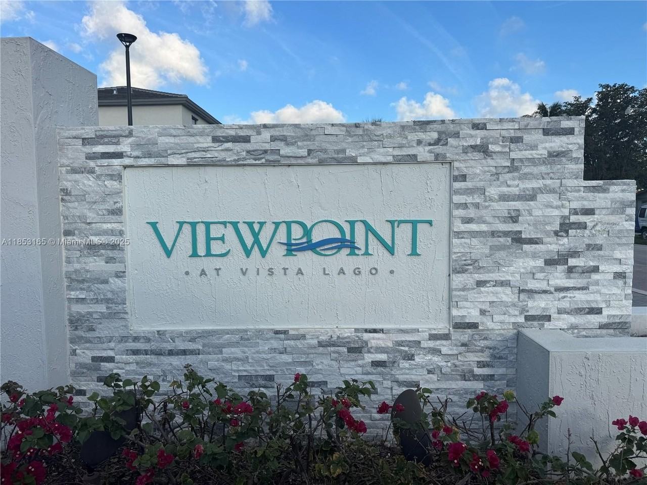 631 Nw 204th St - Photo 2 of 50