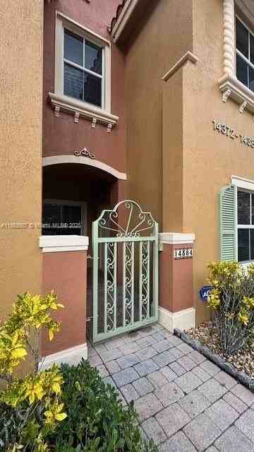 14384 Sw 11th St #904 - Photo 2 of 22