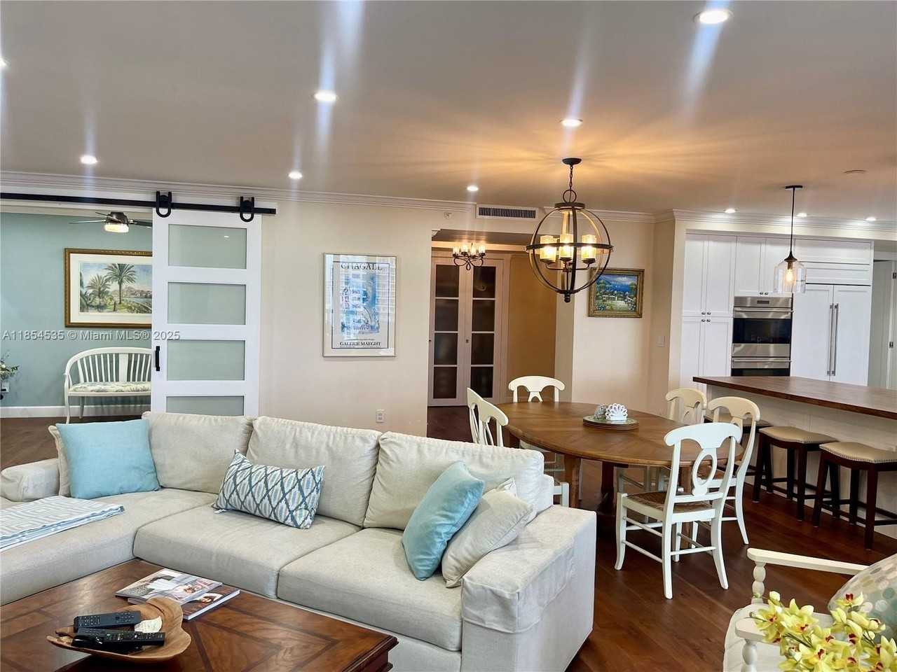 21050 Point Pl #2803 - Photo 3 of 30